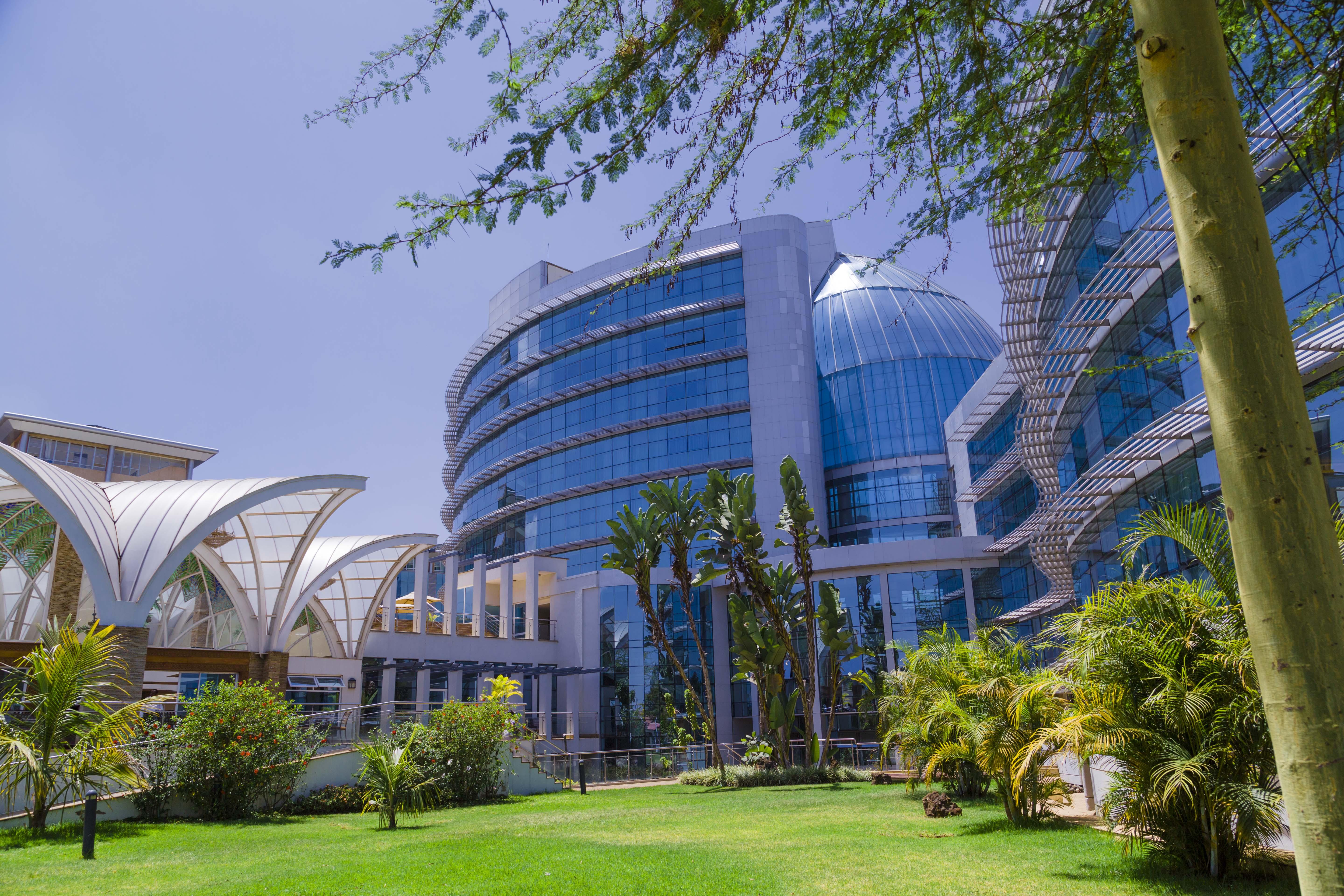 The Boma Nairobi Hotel Buitenkant foto The University of Electronic Science and Technology of China