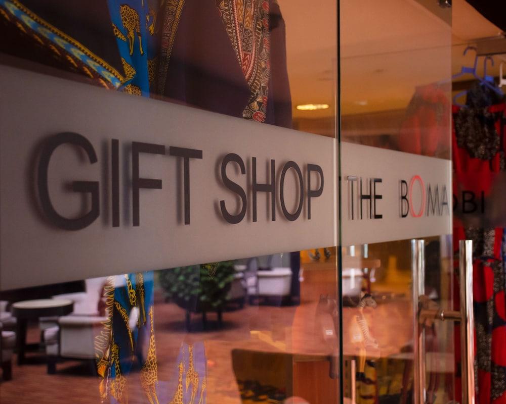 The Boma Nairobi Hotel Buitenkant foto The Gift Shop